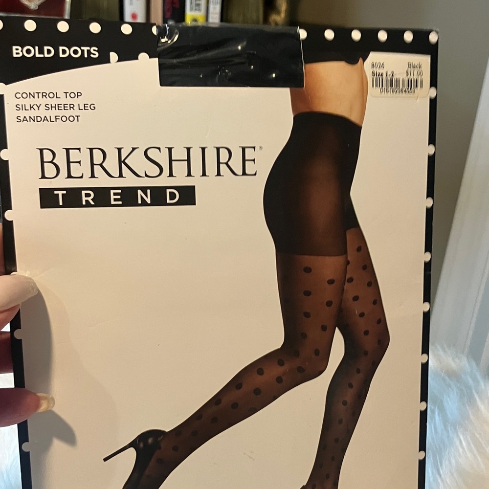 Berkshire Trend Sheer Black Dot Tights